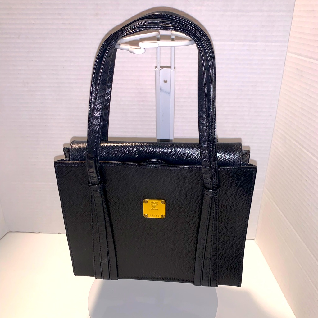 Mcm Pebbled Leather Vintage Bag Color Black